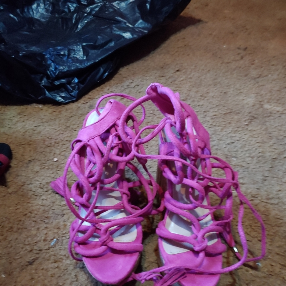 Shoes - Picture 2 of 3